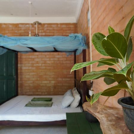 Passionfruit Homestay Matara Exterior foto