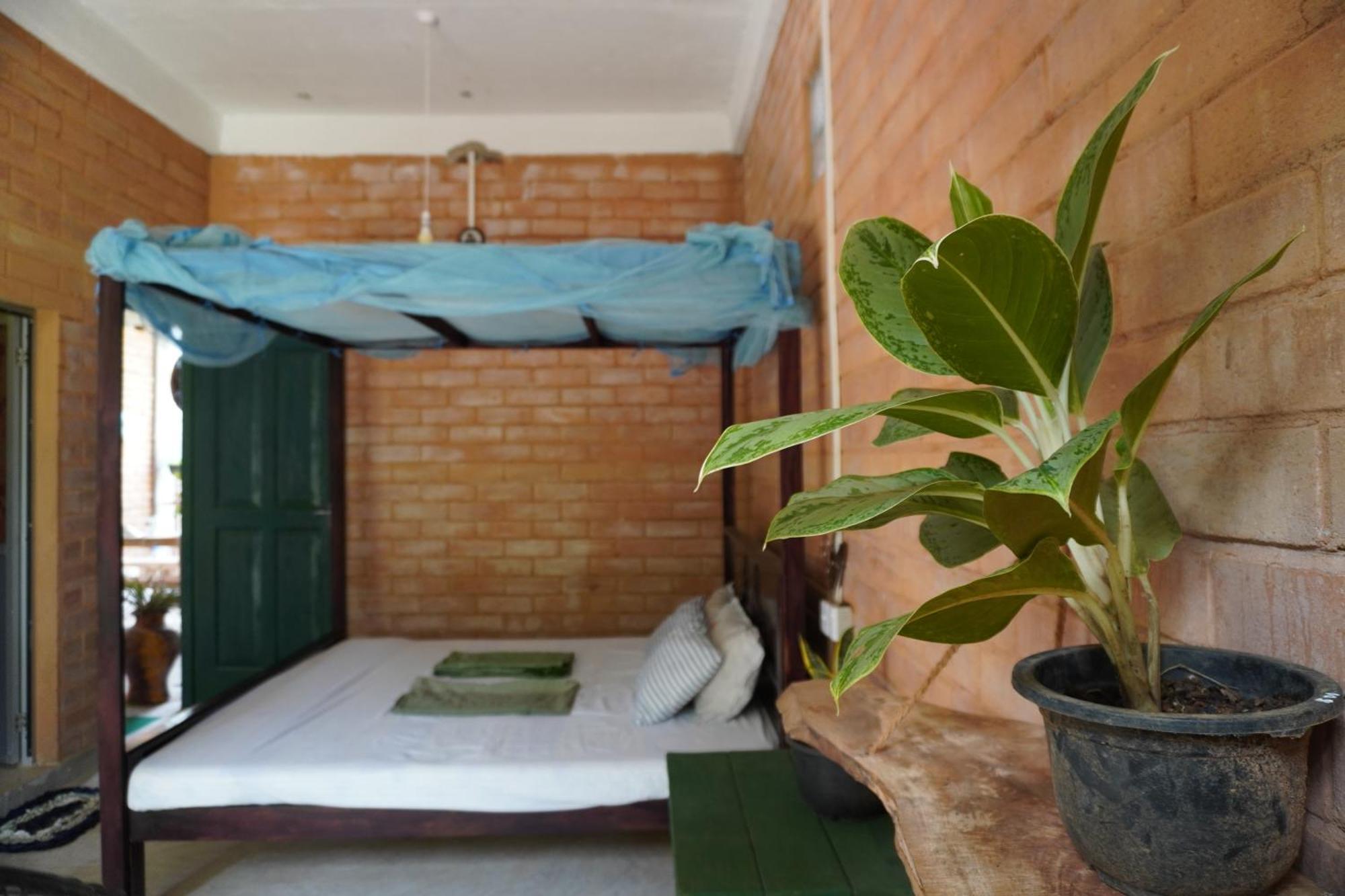 Passionfruit Homestay Matara Exterior foto